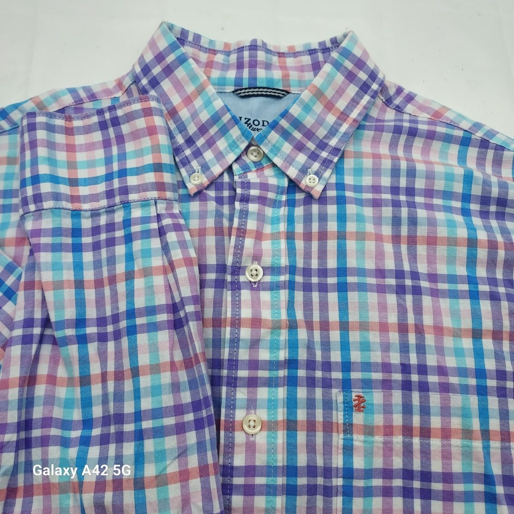 IZOD Saltwater Relaxed Classics‎ Men's Plaid Button Down Shirt Size M